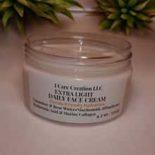 Load image into Gallery viewer, Extra Light Daily Face Cream
