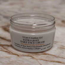 Load image into Gallery viewer, Extra Light Daily Face Cream