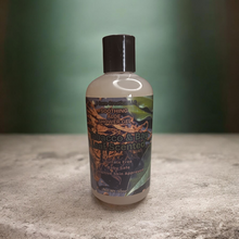 Load image into Gallery viewer, Tobacco &amp;Bay Leaves Shower Gel
